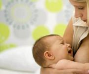 Что делать, если у кормящей мамы мало молока: признаки нехватки и способы увеличить лактацию Какой врач поможет, когда пропадает молоко
